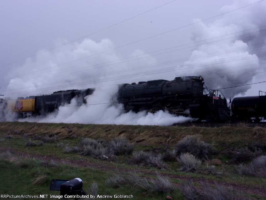 UP 4014 Whistle during the Rain